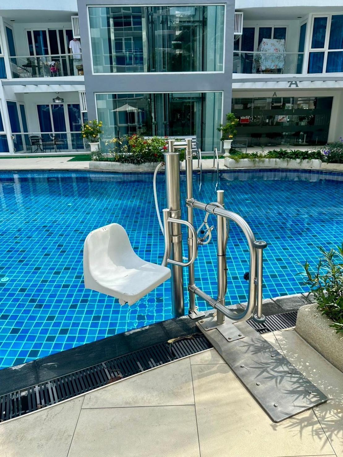 Large 2 Bedroom Condo, Grand Avenue, Appartement Pattaya